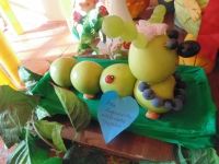 Гусеница из яблок и винограда!